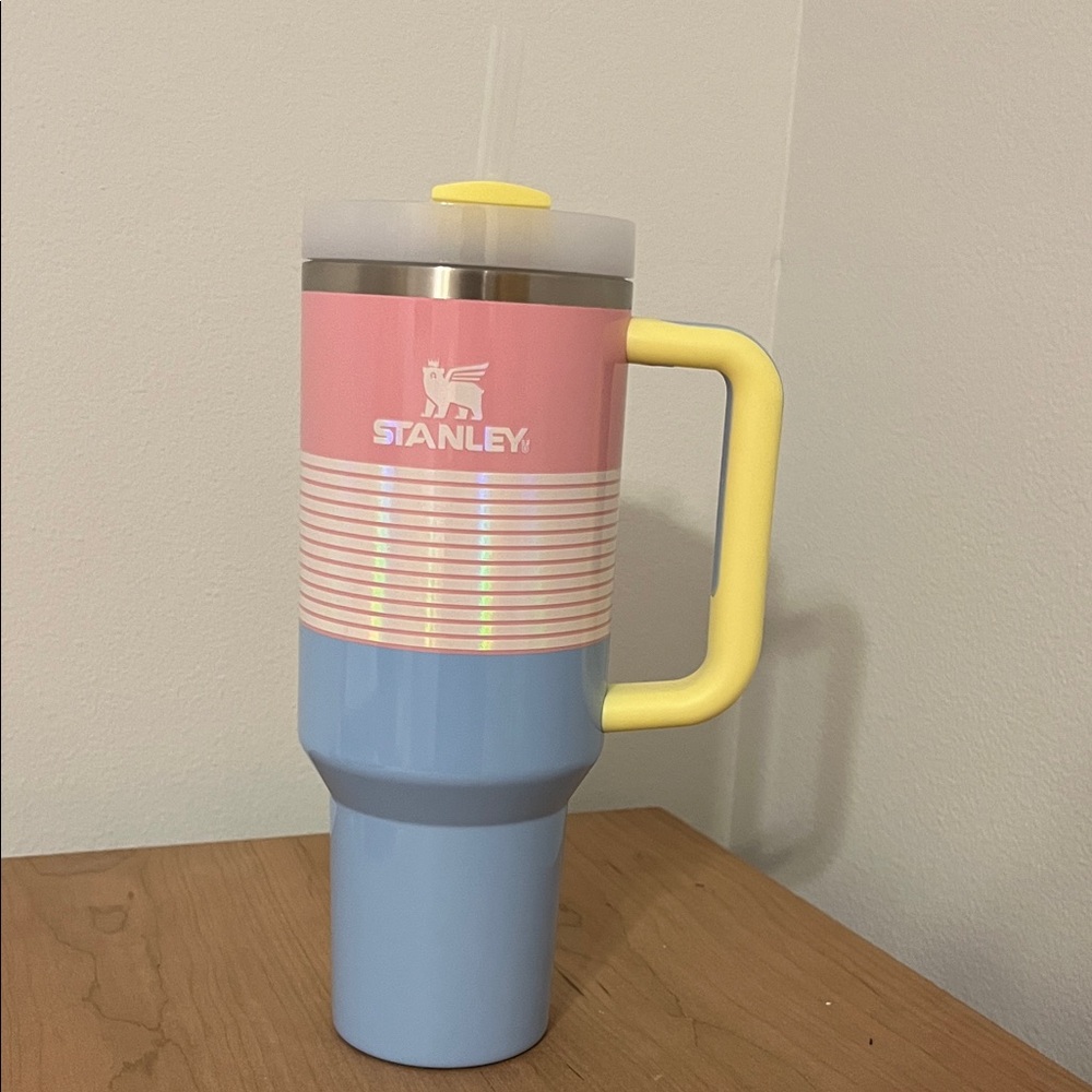 Stanley Easter Pastel Pop Quencher Tumbler Water Bottle 40oz